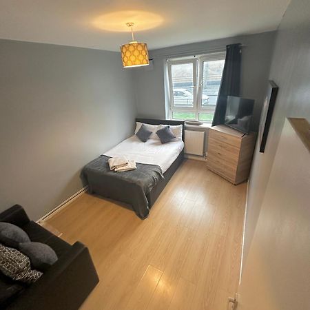1 Bedroom Flat In Whitechapel, 런던 외부 사진