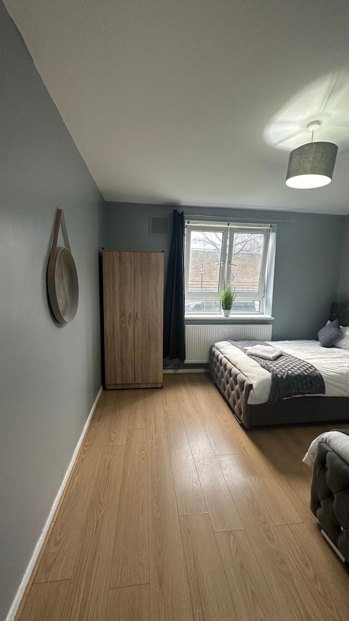 1 Bedroom Flat In Whitechapel, 런던 외부 사진