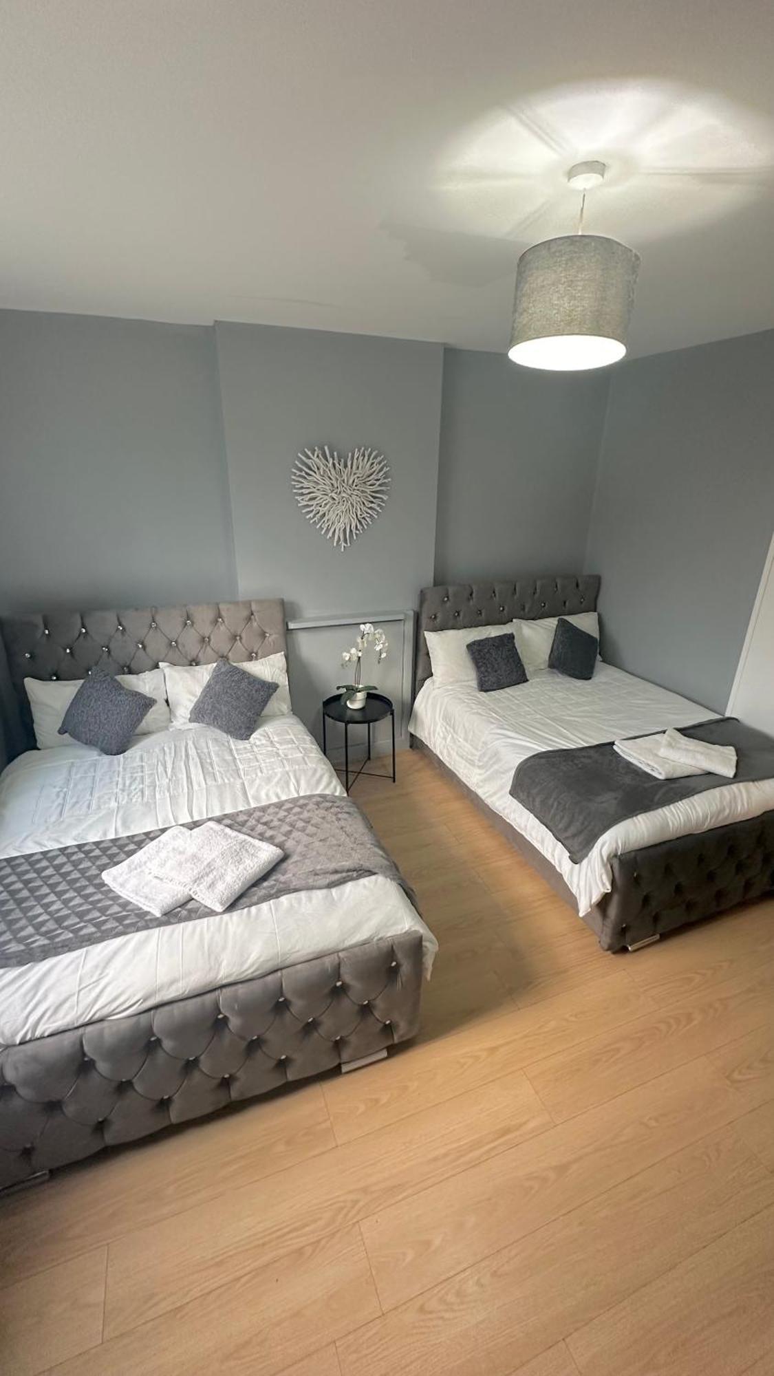 1 Bedroom Flat In Whitechapel, 런던 외부 사진