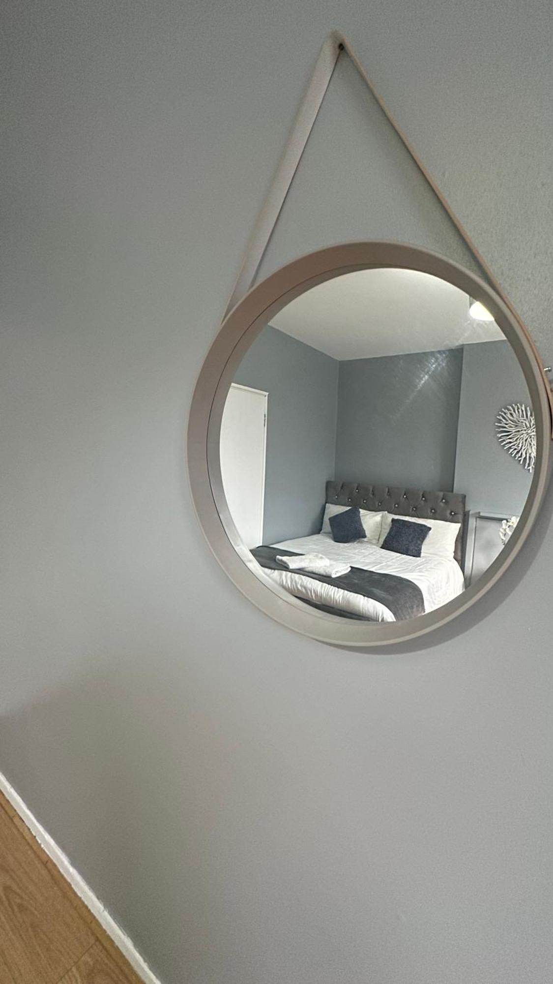 1 Bedroom Flat In Whitechapel, 런던 외부 사진