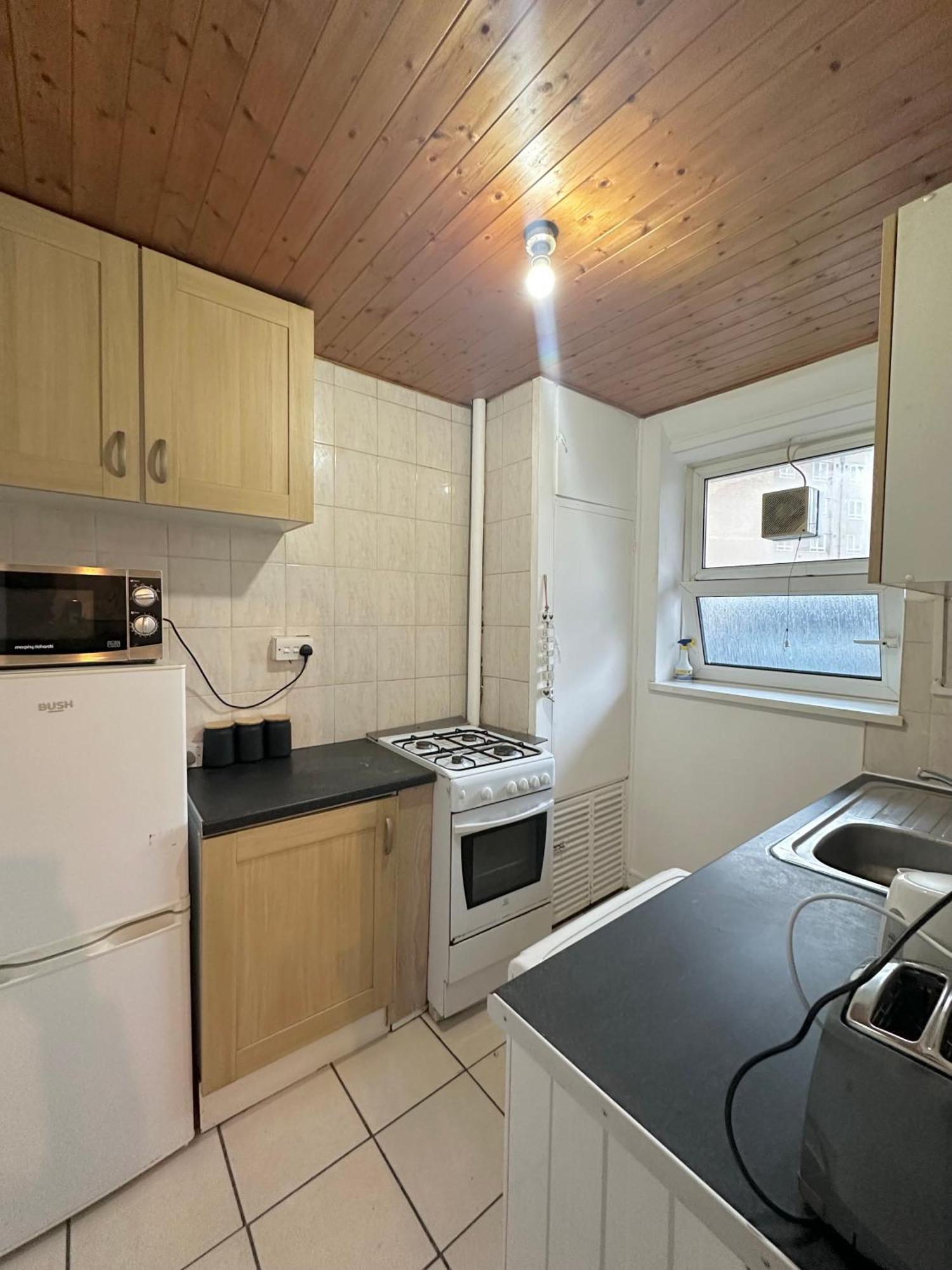 1 Bedroom Flat In Whitechapel, 런던 외부 사진