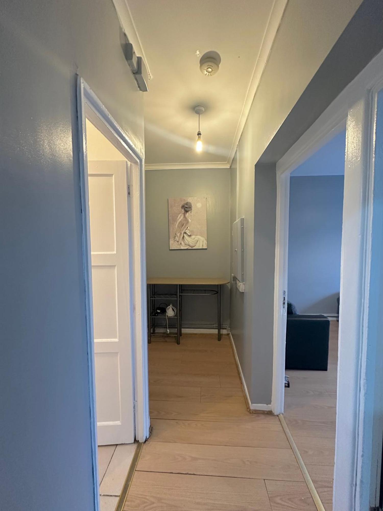 1 Bedroom Flat In Whitechapel, 런던 외부 사진