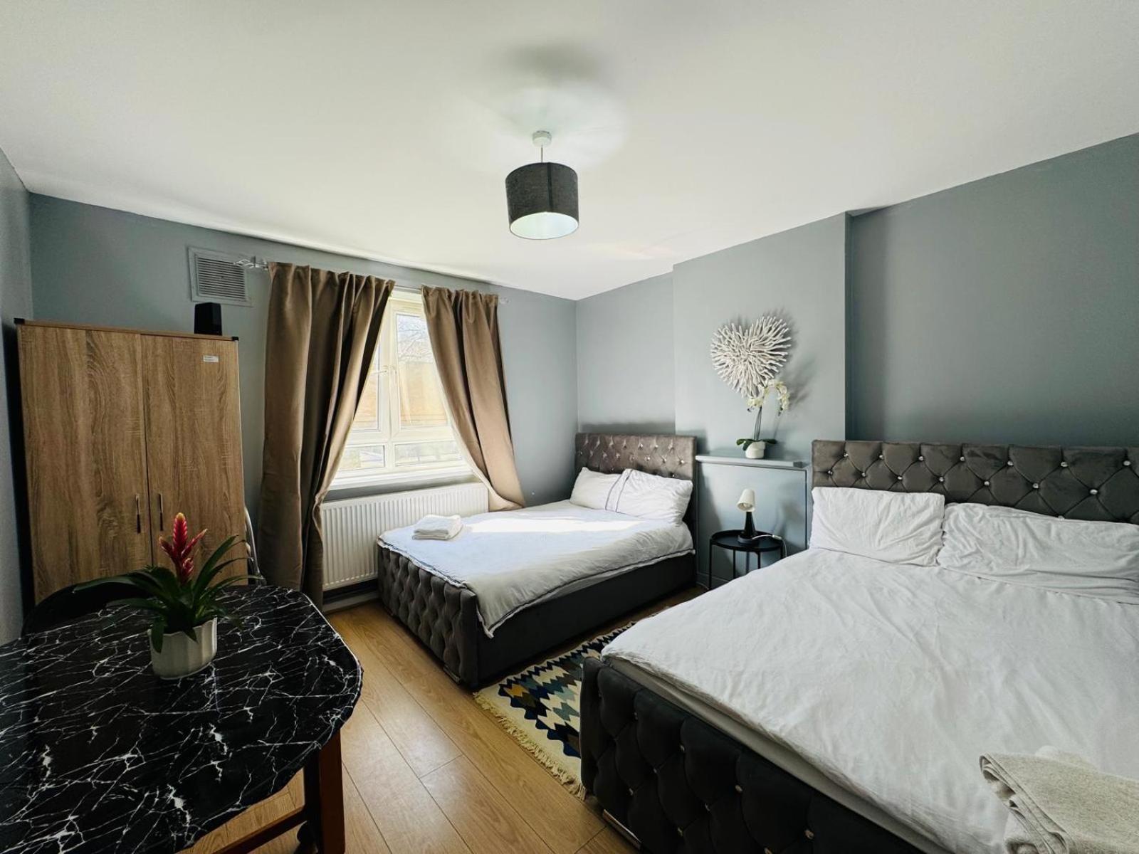 1 Bedroom Flat In Whitechapel, 런던 외부 사진